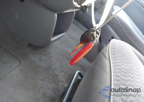 1999 Dodge Caravan z USA, uszkodzony, nr VIN 2B4FP25B9XR463280